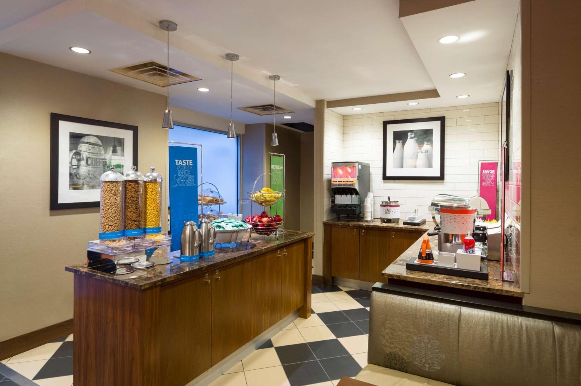 Hampton Inn Manhattan Chelsea New York Ngoại thất bức ảnh